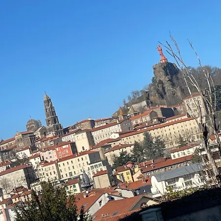 Dans Proche Du Centre *